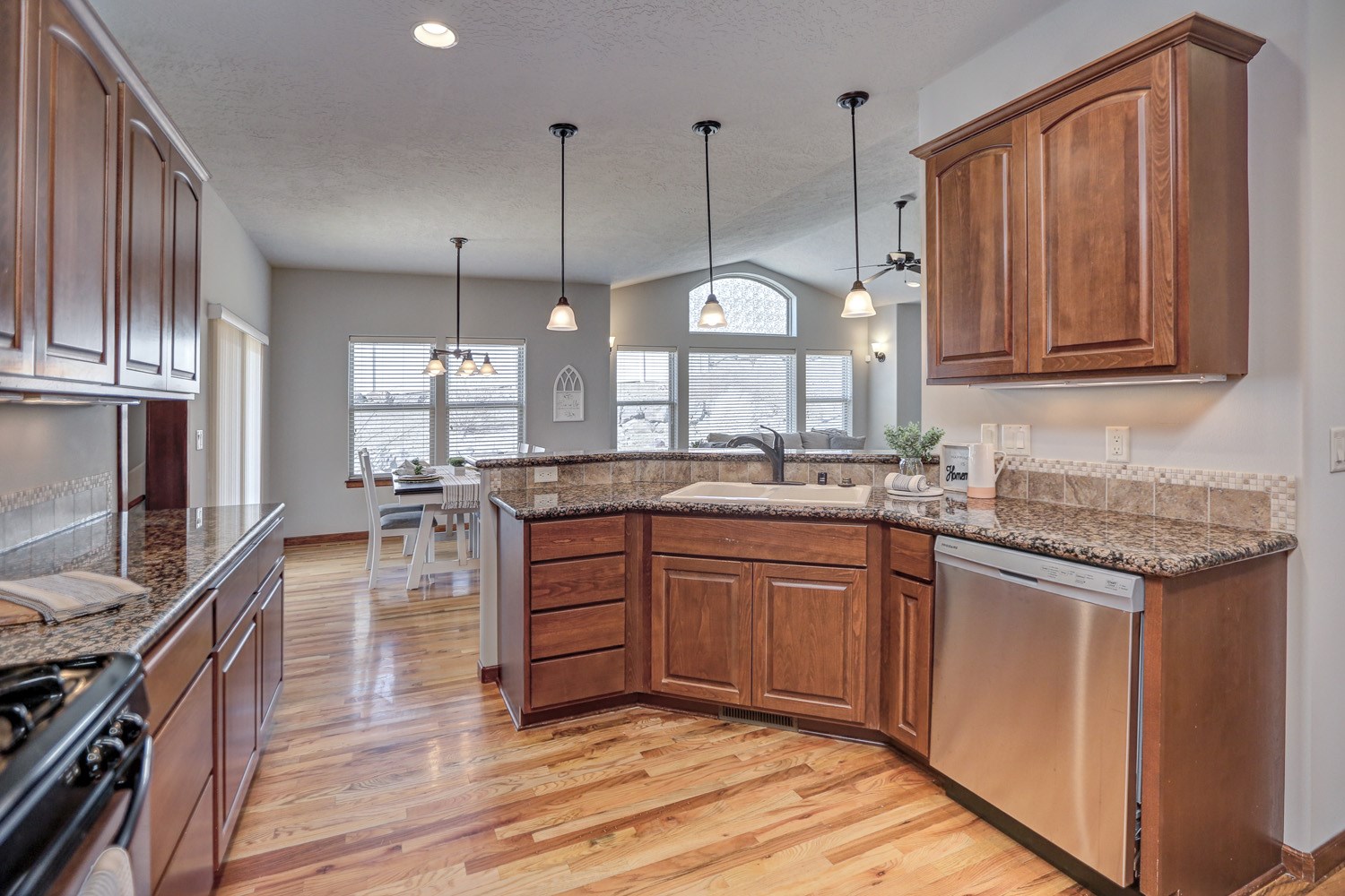 2404 West Stratton Avenue Spokane, WA 99208 - Photo 18 of 43