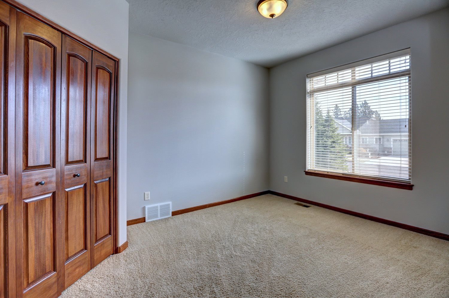 2404 West Stratton Avenue Spokane, WA 99208 - Photo 36 of 43