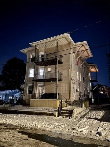 $1,650 | 337 Dulude Avenue, Unit 2F, Woonsocket, RI 02895