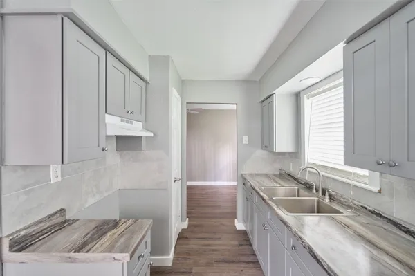 $159,000 | 4914 Yellowstone Boulevard, Houston, TX 77021