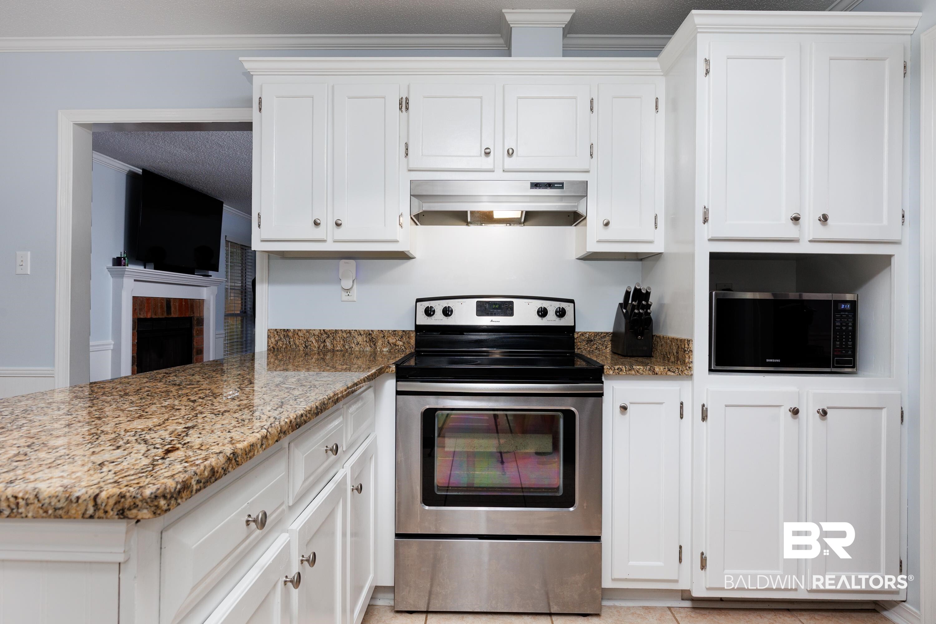 3833 Isabel Way South Mobile, AL 36693 - Photo 5 of 25