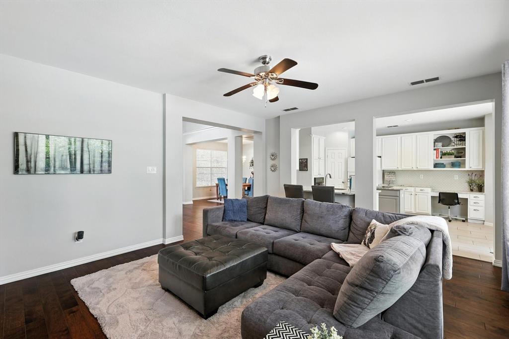 3501 Devonshire Court Flower Mound, TX 75022 - Photo 11 of 40