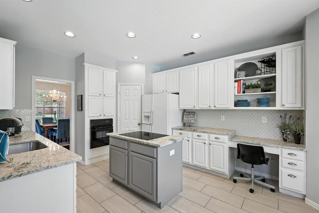 3501 Devonshire Court Flower Mound, TX 75022 - Photo 14 of 40