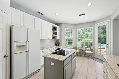 $645,000 | 3501 Devonshire Court, Flower Mound, TX 75022