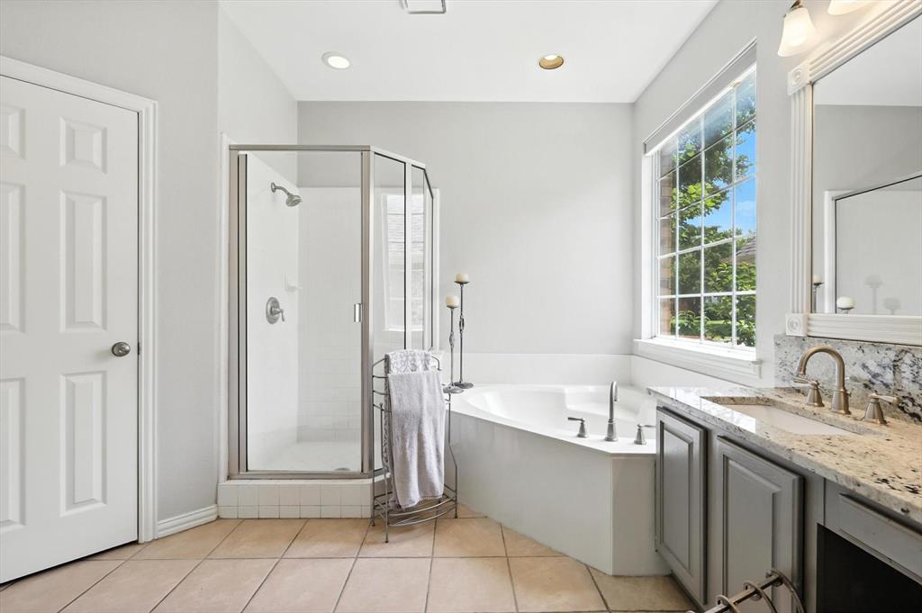 3501 Devonshire Court Flower Mound, TX 75022 - Photo 23 of 40