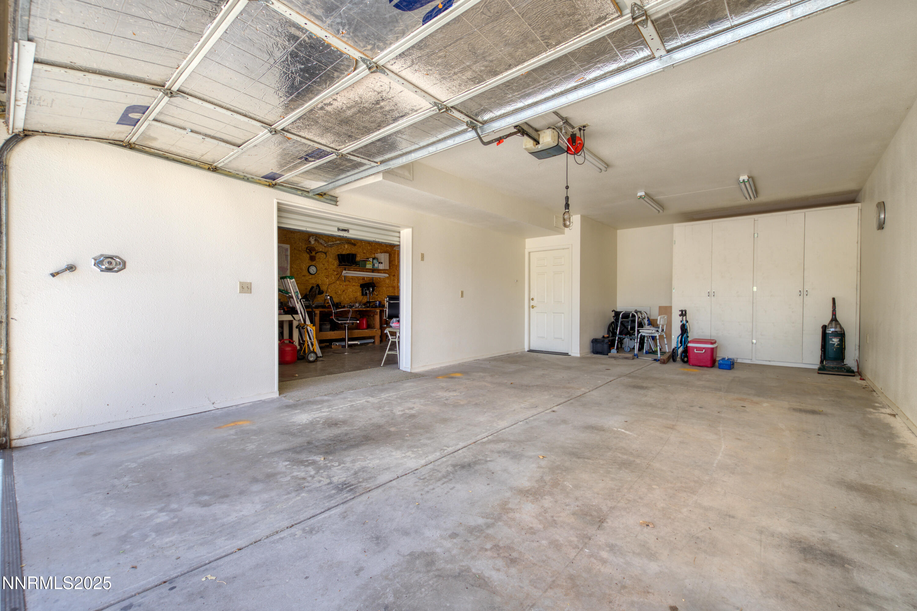 2855 Wilcox Ranch Road Reno, NV 89510 - Photo 20 of 36 a view of a garage