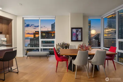$1,299,950 | 121 Stewart Street, Unit 2501, Seattle, WA 98101