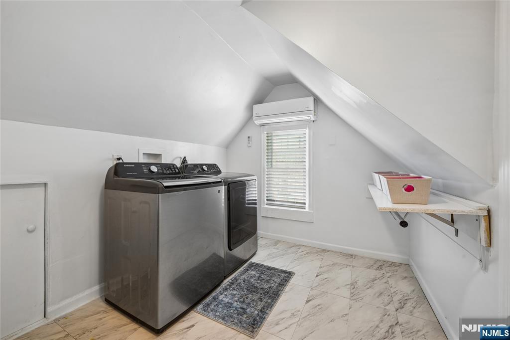 14 Grove Terrace Montclair, NJ 07042 - Photo 22 of 37