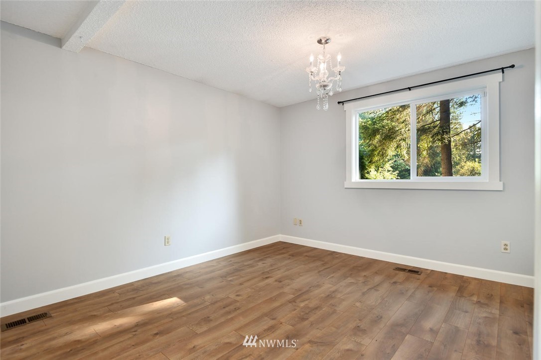 21524 Meridian Drive Southeast Bothell, WA 98021 - Photo 13 of 21