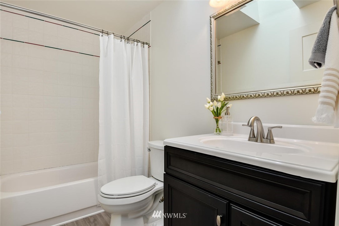 21524 Meridian Drive Southeast Bothell, WA 98021 - Photo 14 of 21