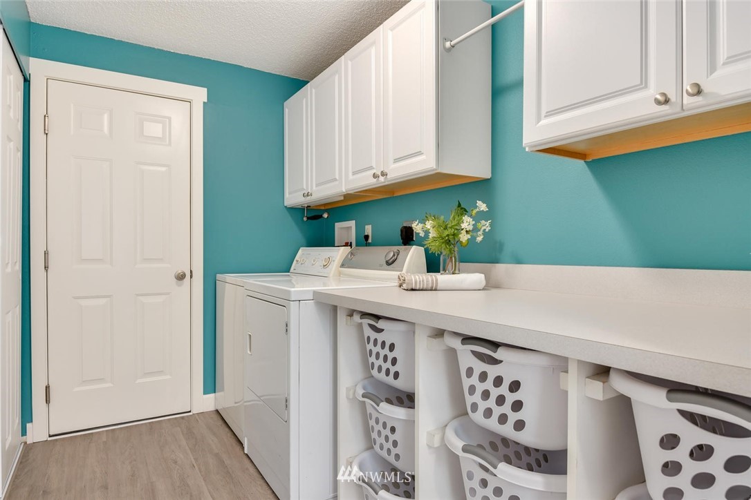 21524 Meridian Drive Southeast Bothell, WA 98021 - Photo 15 of 21