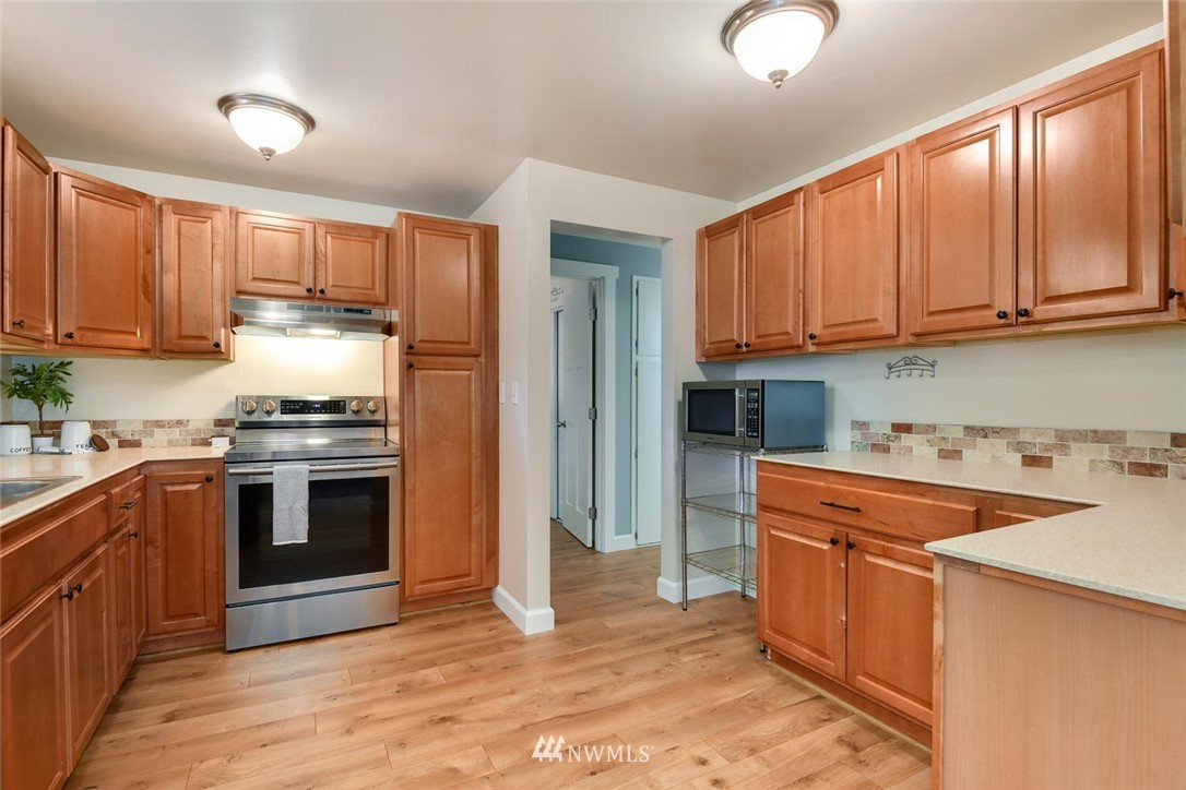 21524 Meridian Drive Southeast Bothell, WA 98021 - Photo 9 of 21