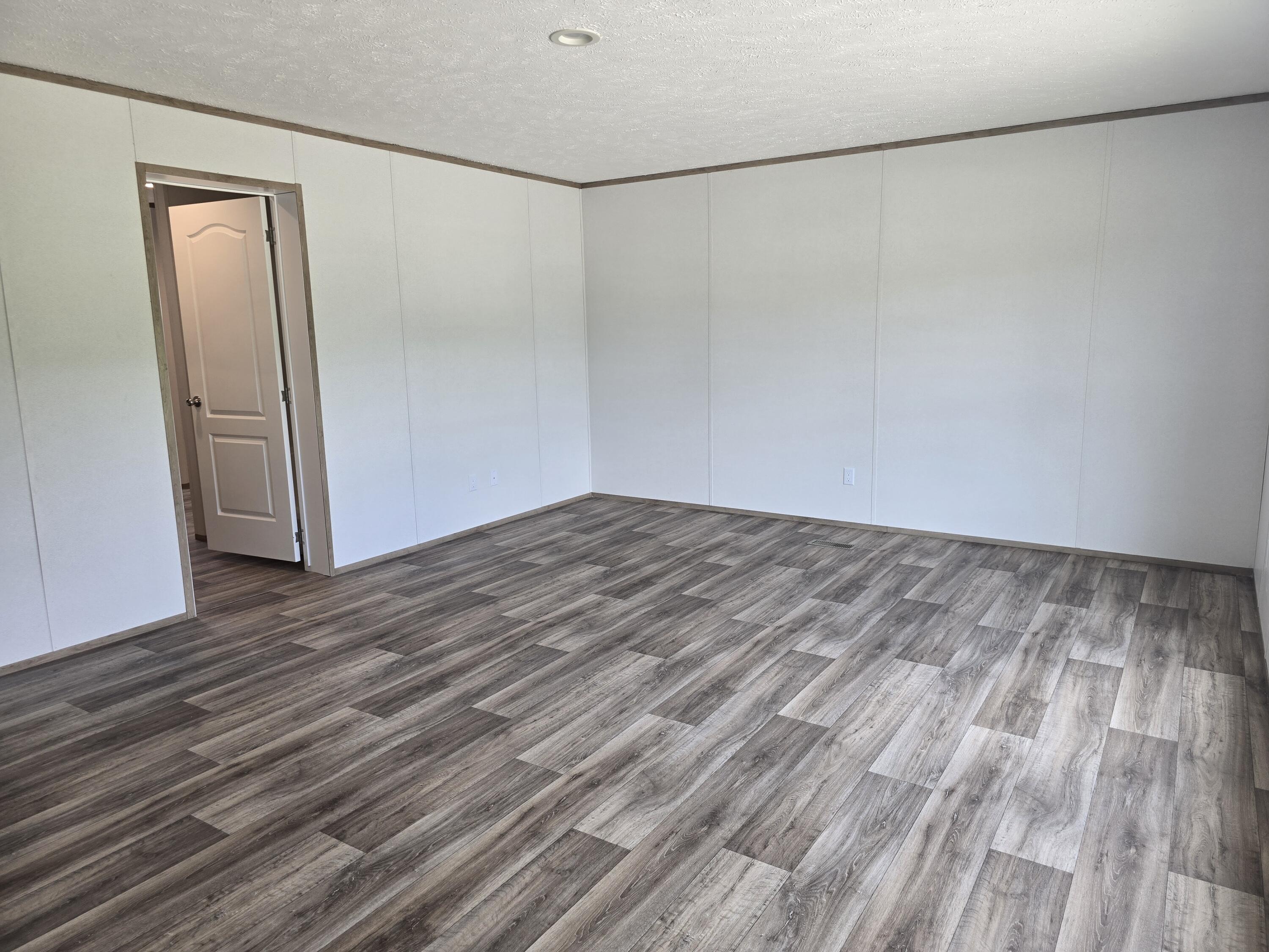 2276 Manville Saint Charles Road Mayesville, SC 29104 - Photo 22 of 31 20260526_130346