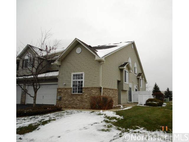 15547 Garnet Way Apple Valley, MN 55124 - Photo 1 of 8