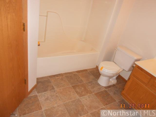 15547 Garnet Way Apple Valley, MN 55124 - Photo 7 of 8