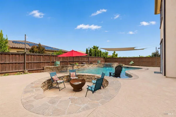 $1,190,000 | 306 Shining Horse Way, Vacaville, CA 95688