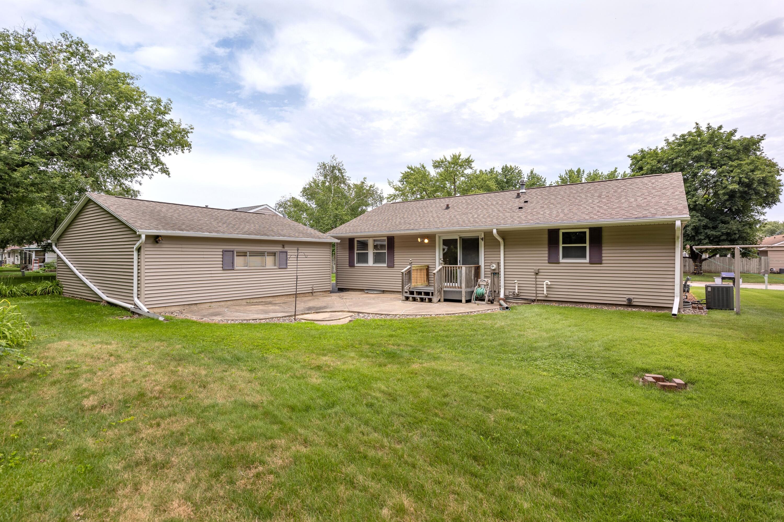 3064 South Marion Road La Crosse, WI 54601 - Photo 22 of 26 3064-21