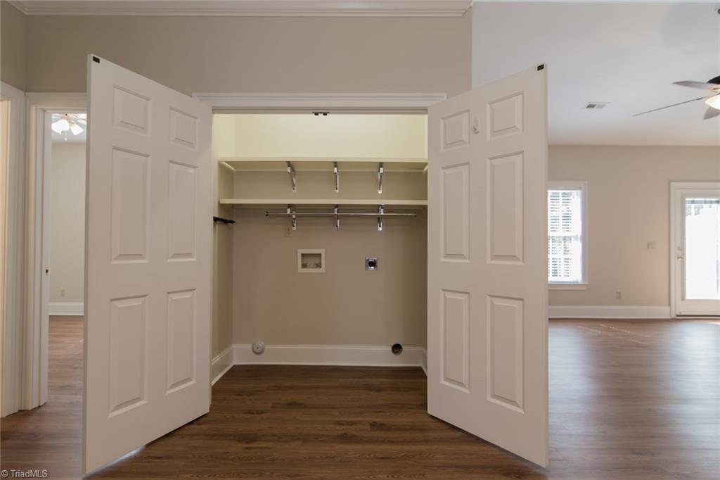 6136 Stadium Ridge Court Clemmons, NC 27012 - Photo 14 of 26 Laundry