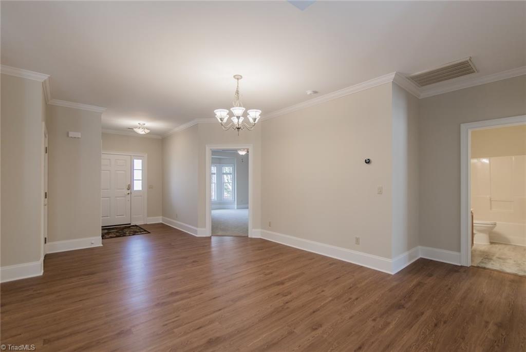 6136 Stadium Ridge Court Clemmons, NC 27012 - Photo 6 of 26 Gallery Image 6