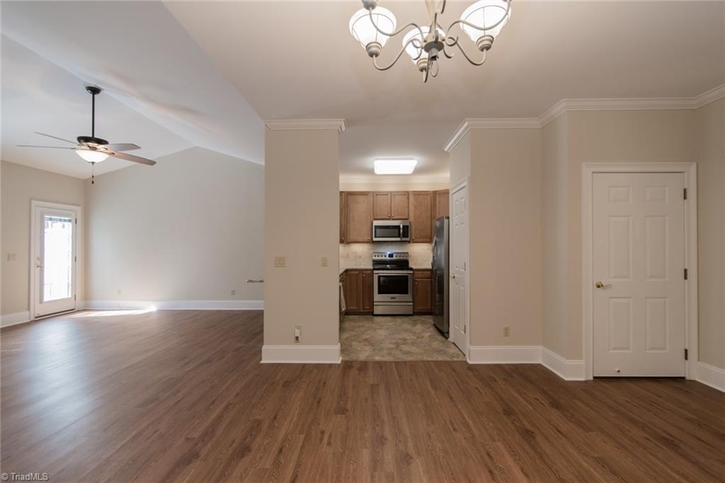 6136 Stadium Ridge Court Clemmons, NC 27012 - Photo 8 of 26 Gallery Image 8
