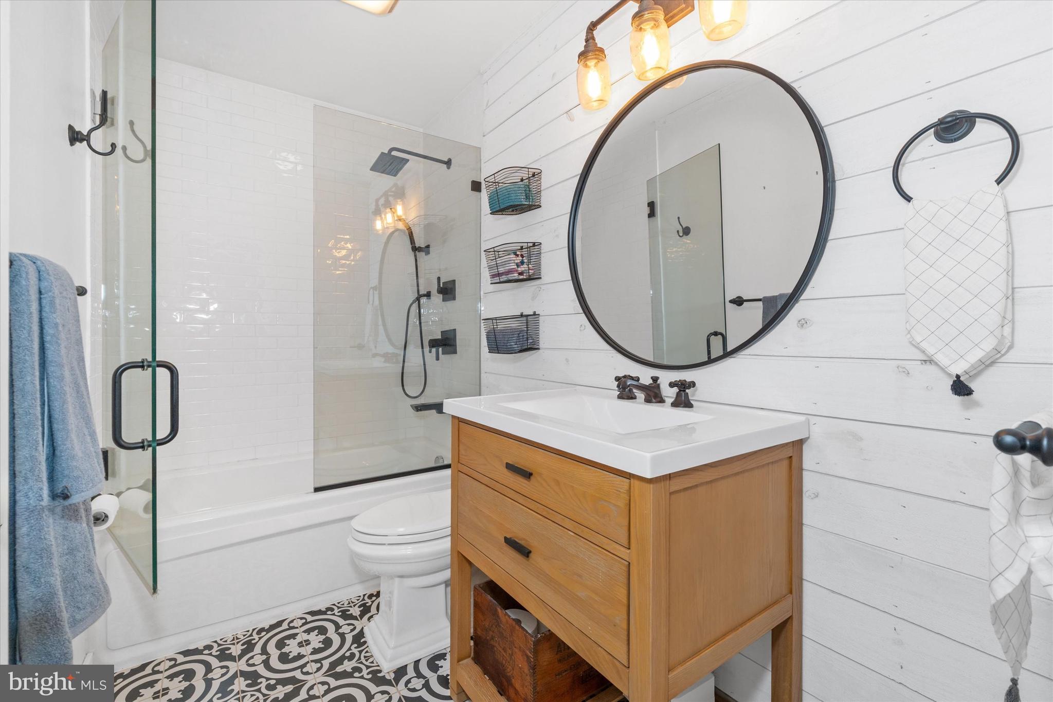 200 North Mill Road Kennett Square, PA 19348 - Photo 14 of 39 Upper Floor Bath