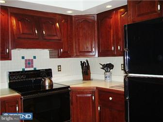2702 East Orvilla Road Hatfield, PA 19440 - Photo 5 of 12 Kitchen