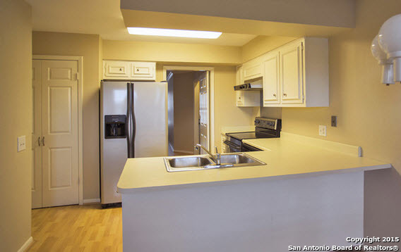 5359 Fredericksburg Road, Unit 612 San Antonio, TX 78229 - Photo 7 of 17