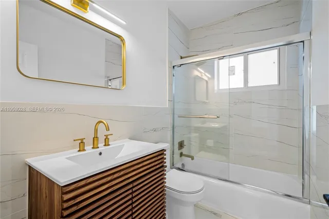 $2,800 | 3661 Northeast 170th Street, Unit 2, North Miami Beach, FL 33160