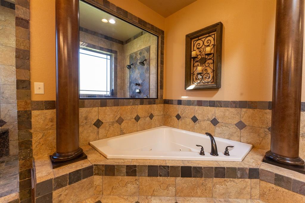 642 Cedar Crk Rnch Trail Tuscola, TX 79562 - Photo 15 of 40 garden tub primary bath