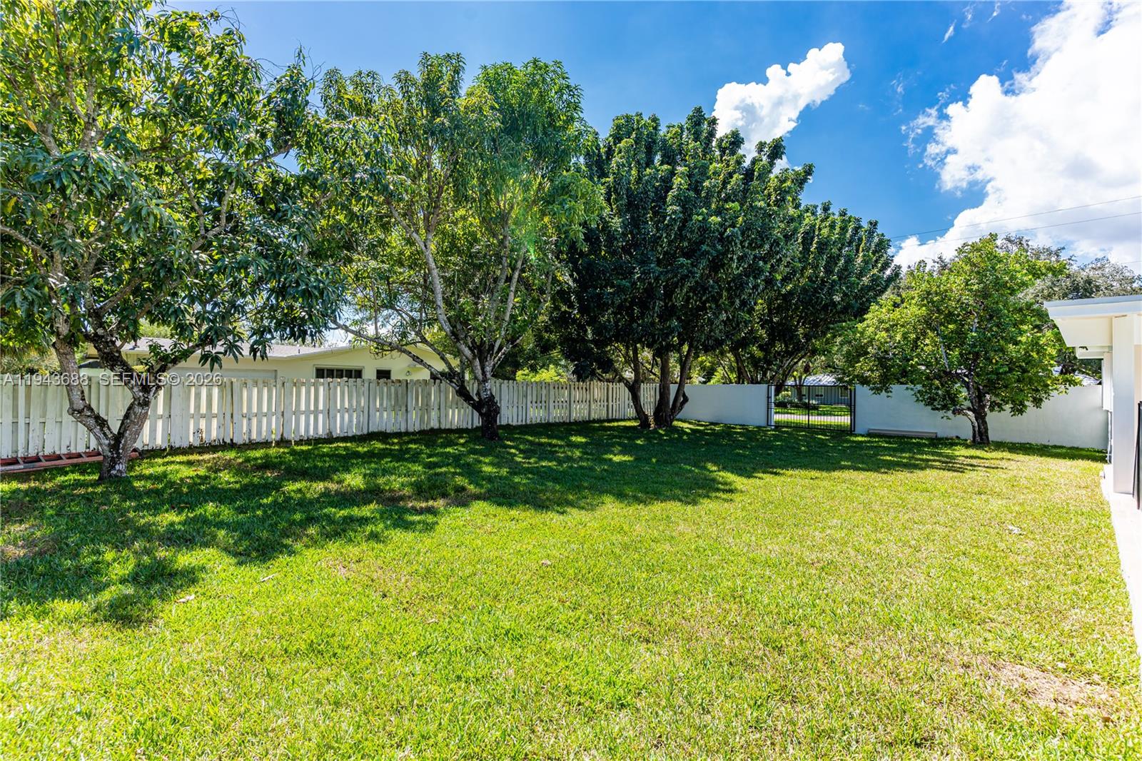 12525 Southwest 68th Court Pinecrest, FL 33156 - Photo 39 of 46