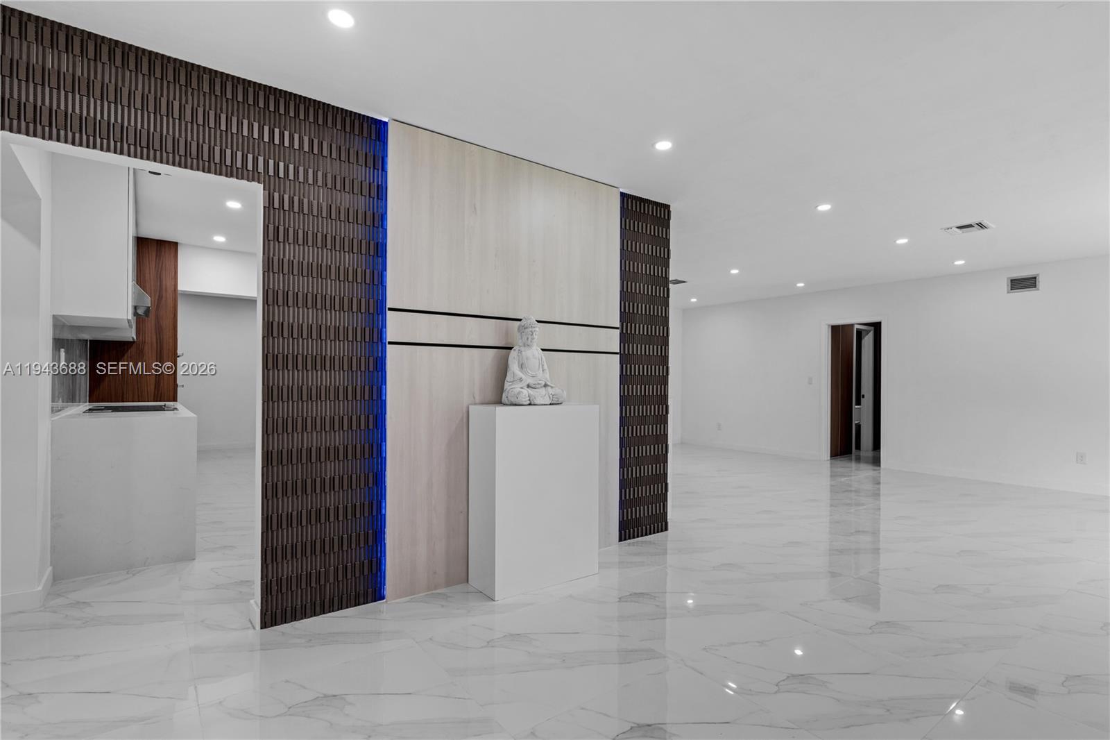 12525 Southwest 68th Court Pinecrest, FL 33156 - Photo 7 of 46 a view of a hallway