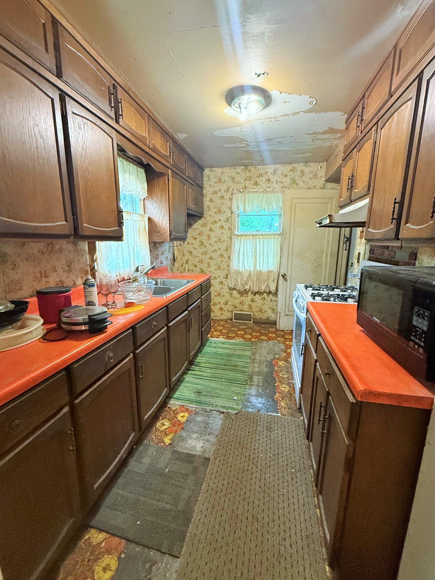 604 13th Street Southwest Willmar, MN 56201 - Photo 9 of 17