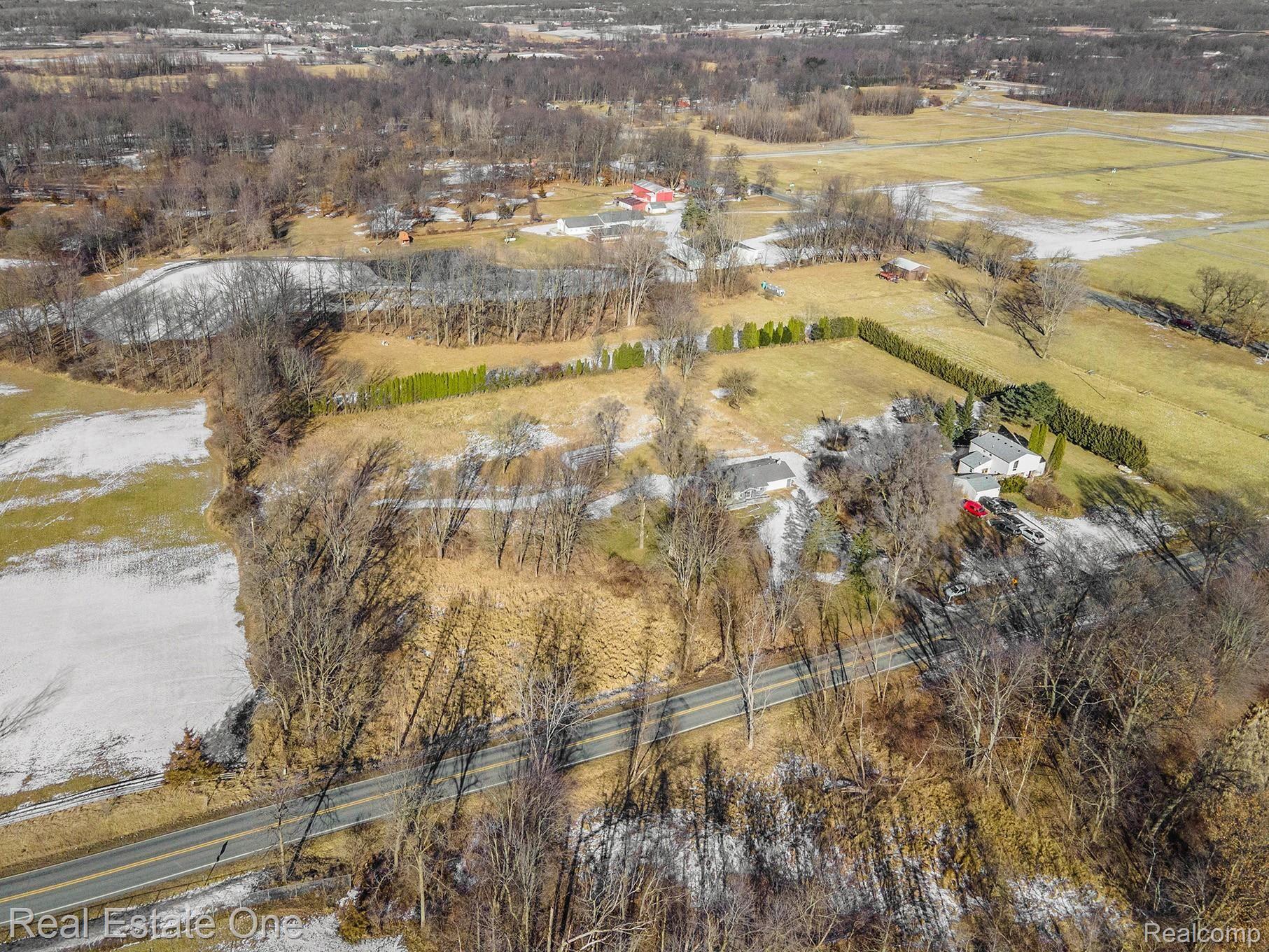 13150 Taylor Road Brooklyn, MI 49230 - Photo 36 of 39 OVERHEAD LOOKING NORTH