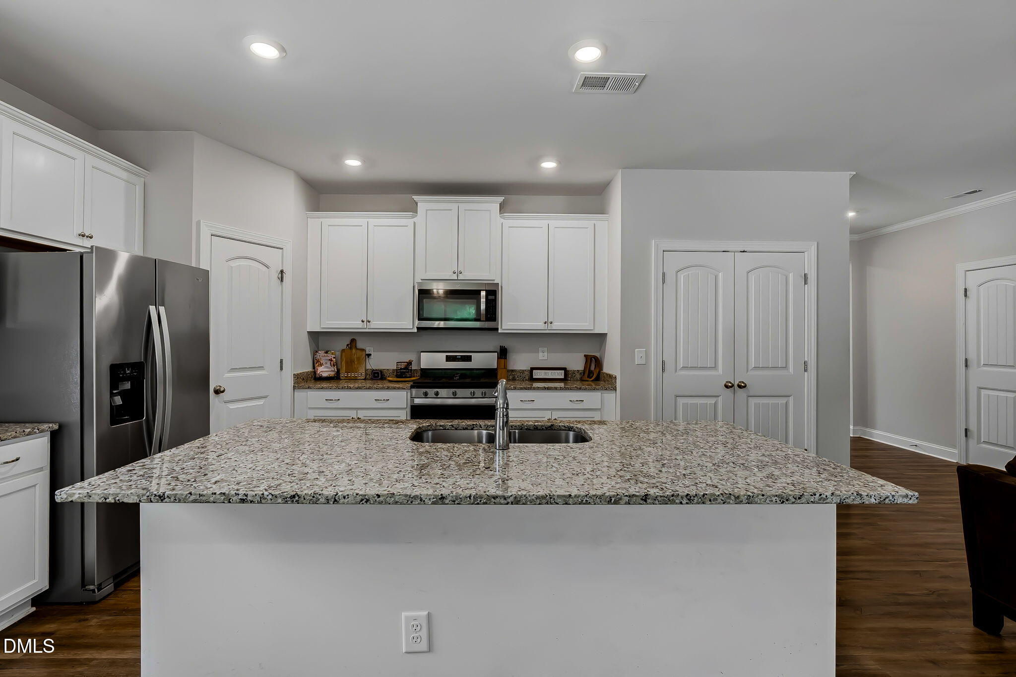7112 Vanover Drive Raleigh, NC 27604 - Photo 13 of 30 28-web-or-mls-DSC01317