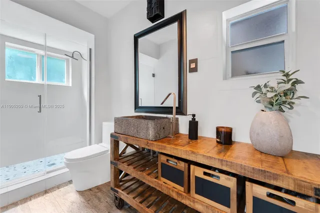 $1,549,000 | 971 Northeast 116th Street, Biscayne Park, FL 33161