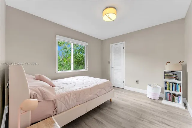 $1,549,000 | 971 Northeast 116th Street, Biscayne Park, FL 33161