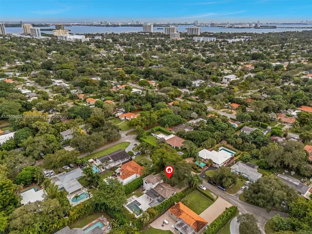 $1,549,000 | 971 Northeast 116th Street, Biscayne Park, FL 33161