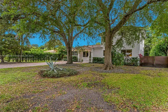 $1,549,000 | 971 Northeast 116th Street, Biscayne Park, FL 33161