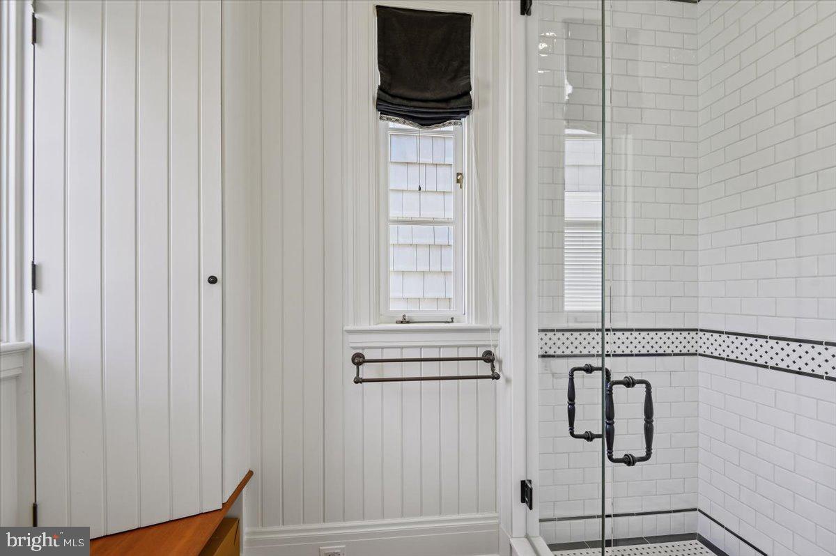 922 Rolandvue Road Baltimore, MD 21204 - Photo 33 of 89 Bathroom off Pantry for Pool