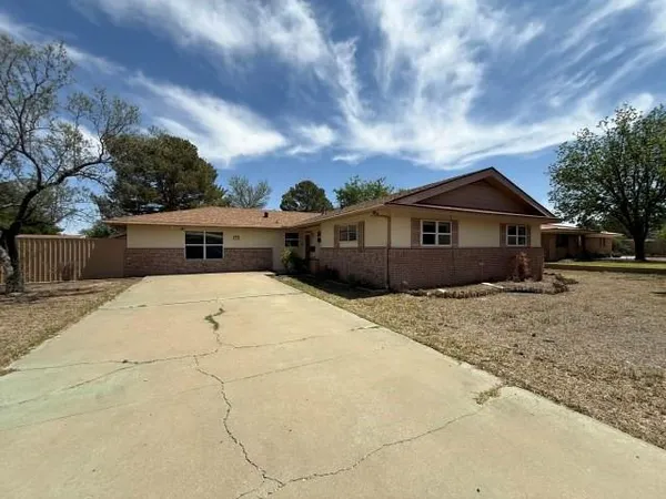 $219,900 | 306 South Summit Street, Fort Stockton, TX 79735