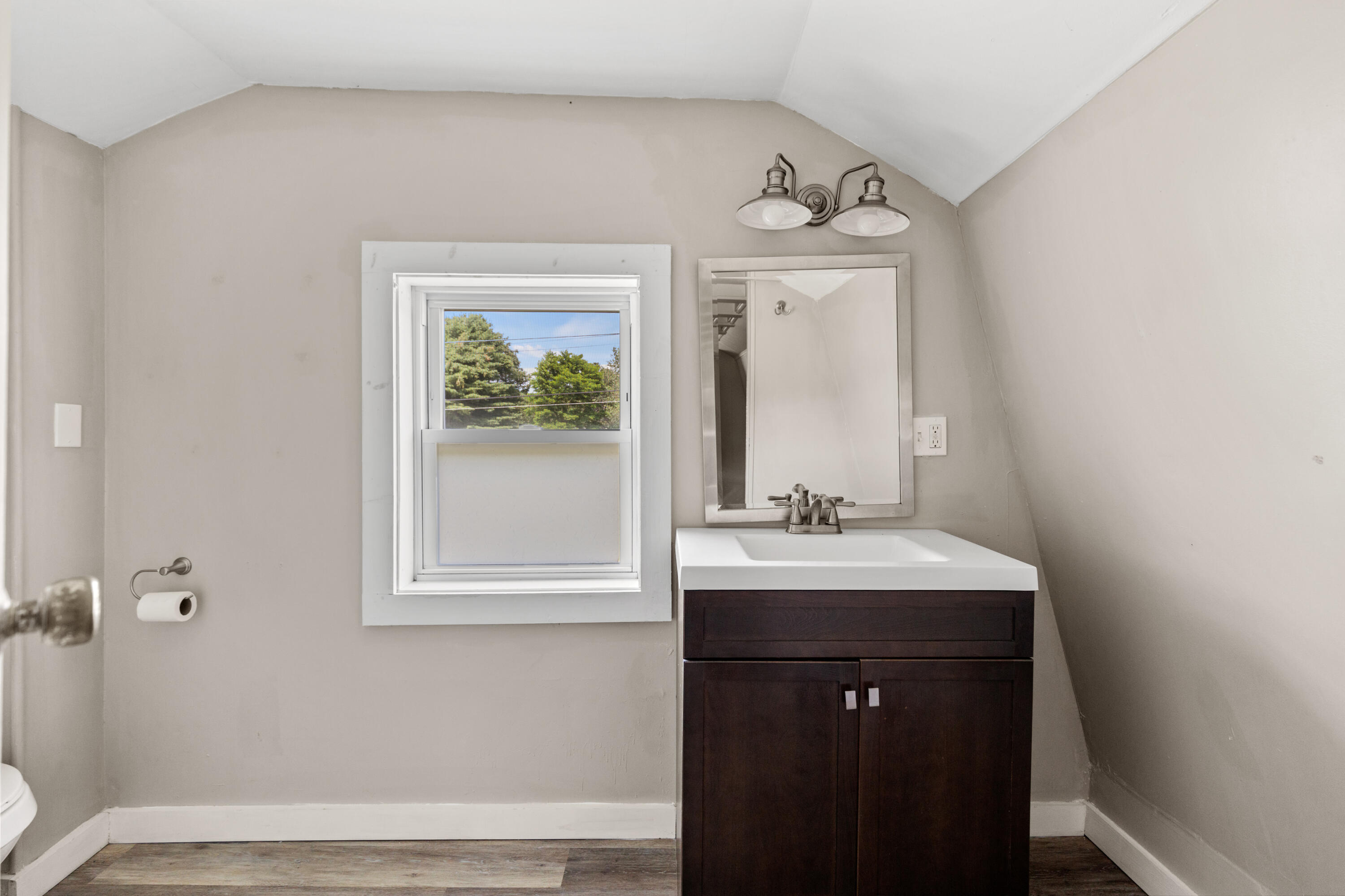 18 Pollard Avenue Brunswick, ME 04011 - Photo 22 of 37 18 Pollard Brunswick-015