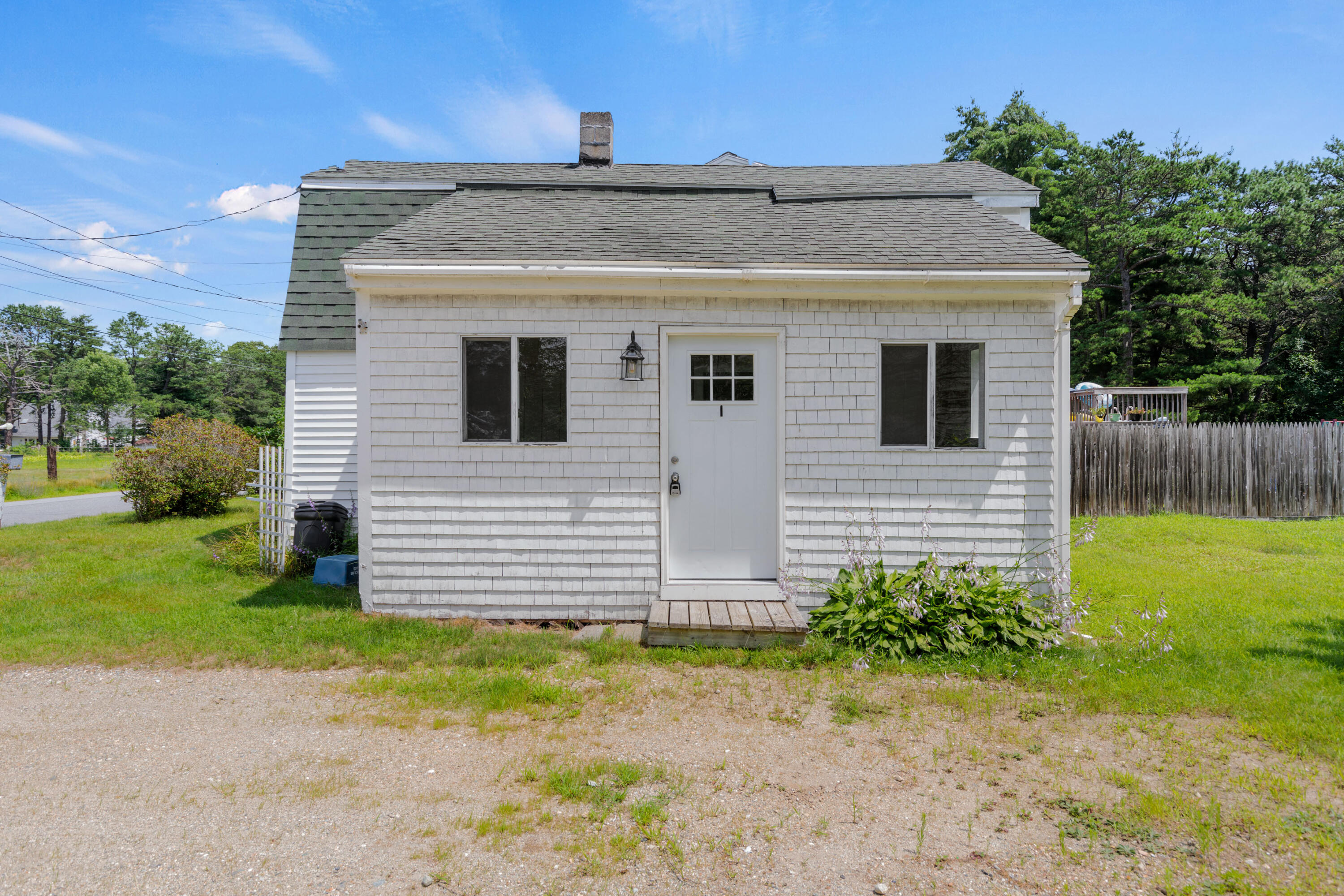 18 Pollard Avenue Brunswick, ME 04011 - Photo 3 of 37 18 Pollard Brunswick-019