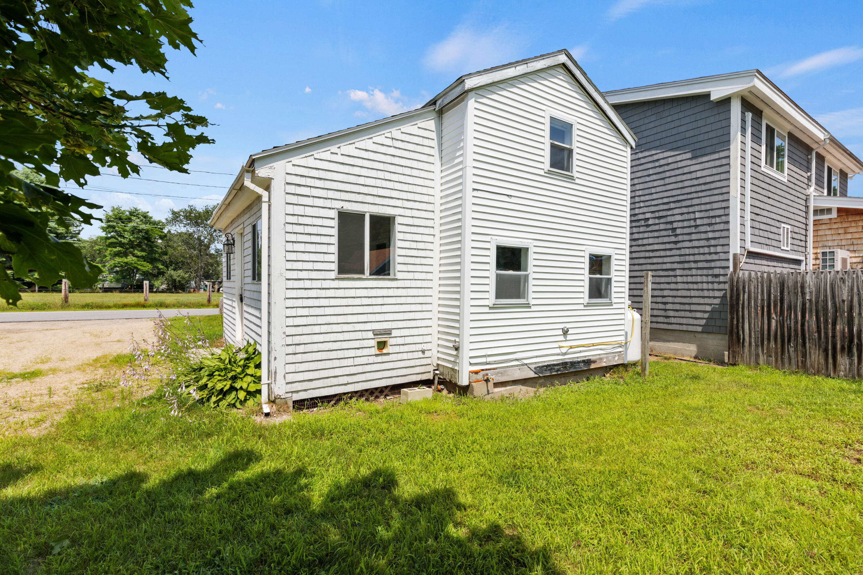 18 Pollard Avenue Brunswick, ME 04011 - Photo 4 of 37 18 Pollard Brunswick-020