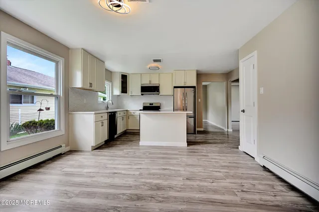 $369,000 | 426 St Thomas Drive, Toms River, NJ 08757