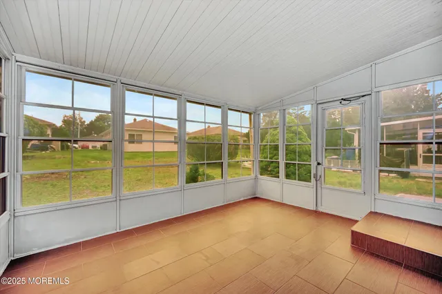 $369,000 | 426 St Thomas Drive, Toms River, NJ 08757