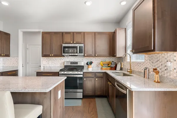 $2,900 | 2136 Wiltshire Drive, Ypsilanti, MI 48198