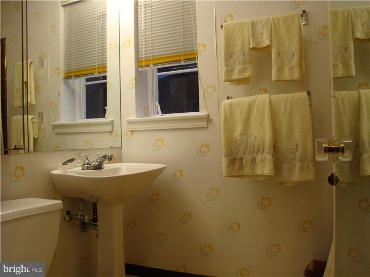 1616 Hill Road Reading, PA 19602 - Photo 18 of 22 Gallery Image 18