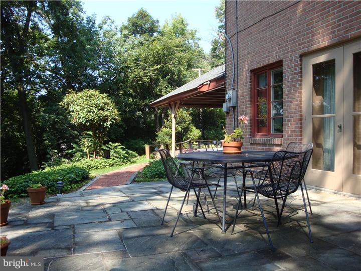 1616 Hill Road Reading, PA 19602 - Photo 4 of 22 Patio