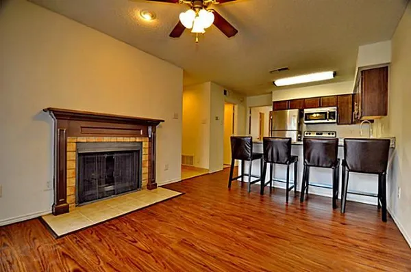 $1,008 | 6910 Skillman Street, Unit 1010, Dallas, TX 75231