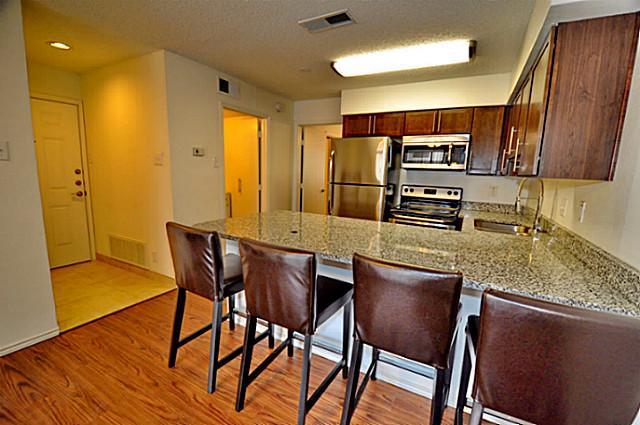 6910 Skillman Street, Unit 1010 Dallas, TX 75231 - Photo 7 of 18